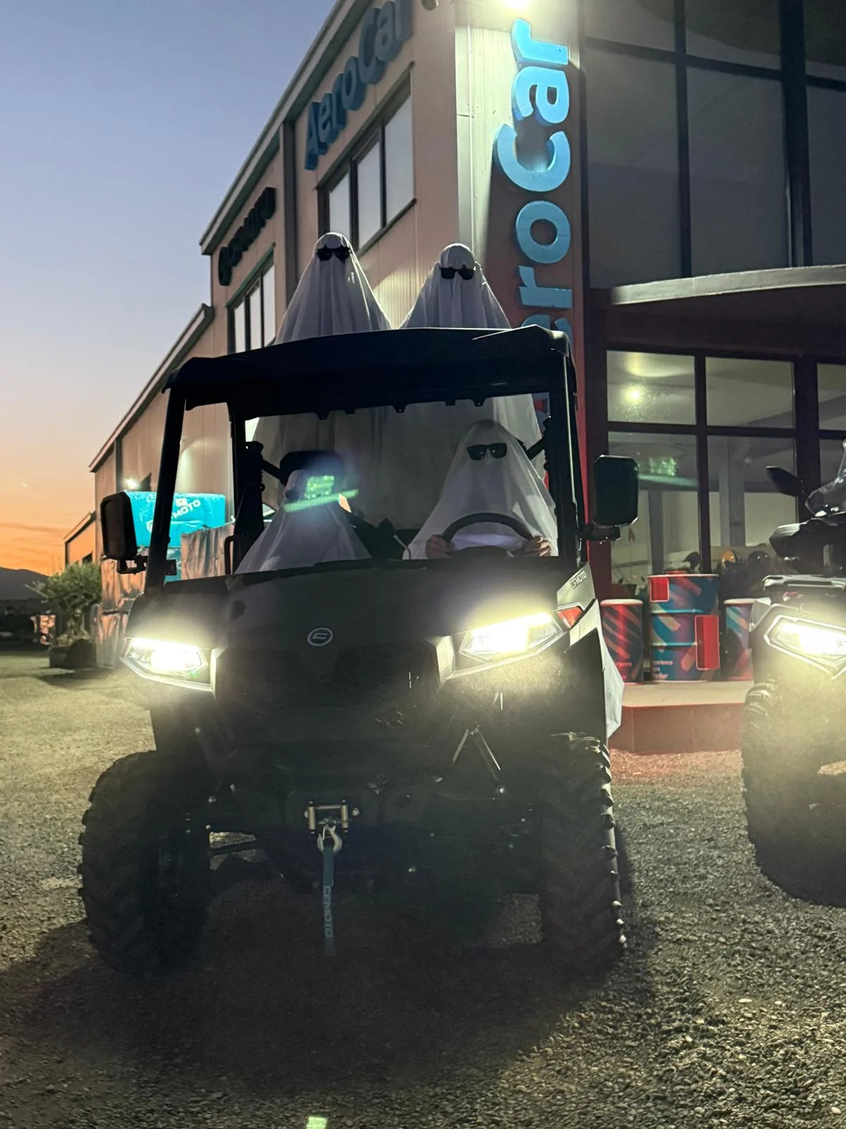 Showroom AeroCar Bacău 4